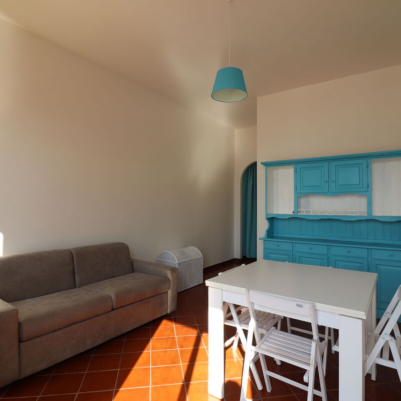 Giulia: Dining Room, Living Room