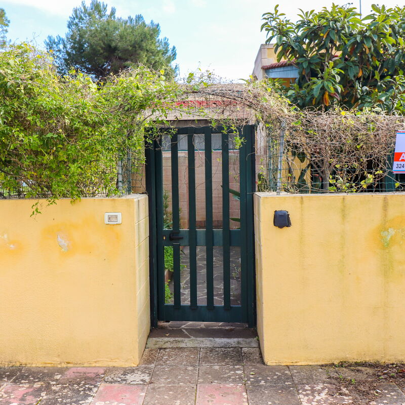 Eva: Main Entrance