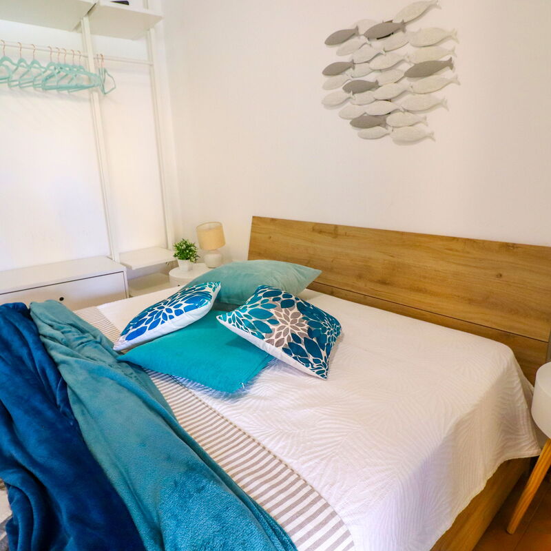 Eva: Bedroom