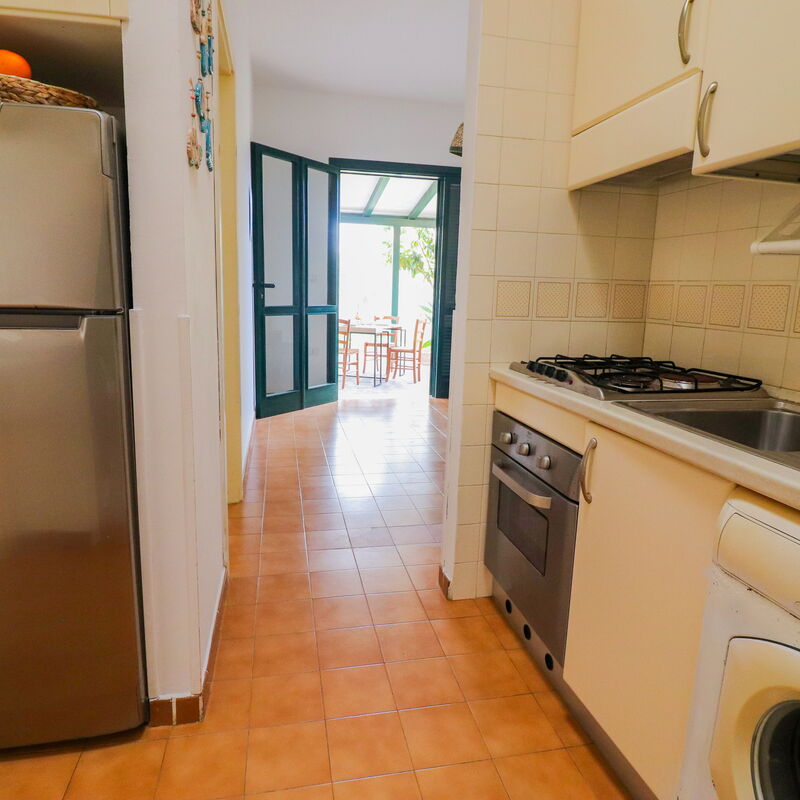 Eva: Kitchen