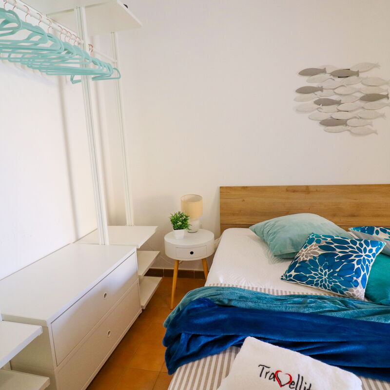 Eva: Bedroom