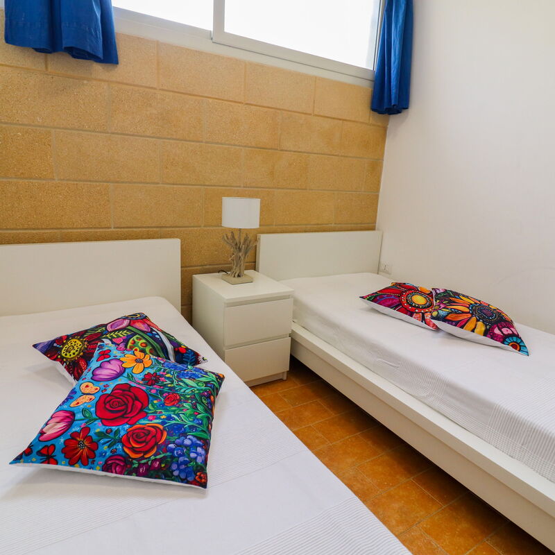 Eva: Bedroom