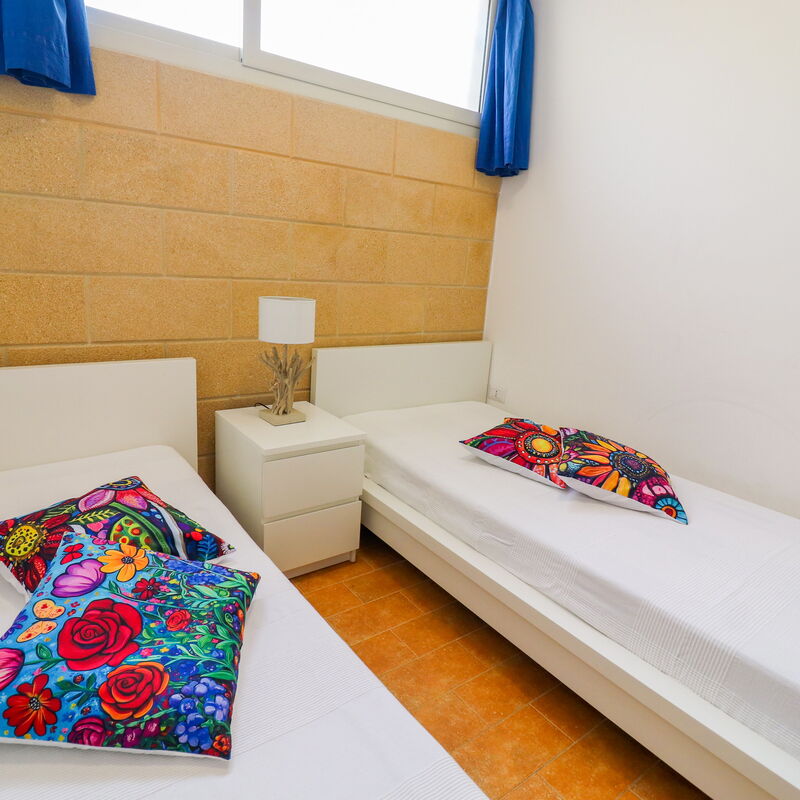 Eva: Bedroom