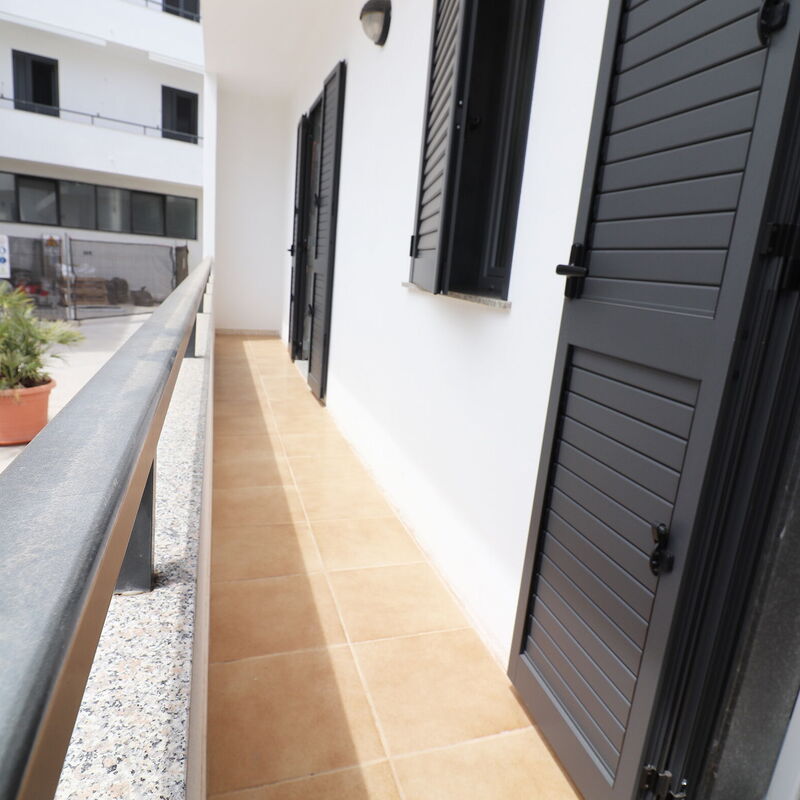 Carlotta: Building Exterior