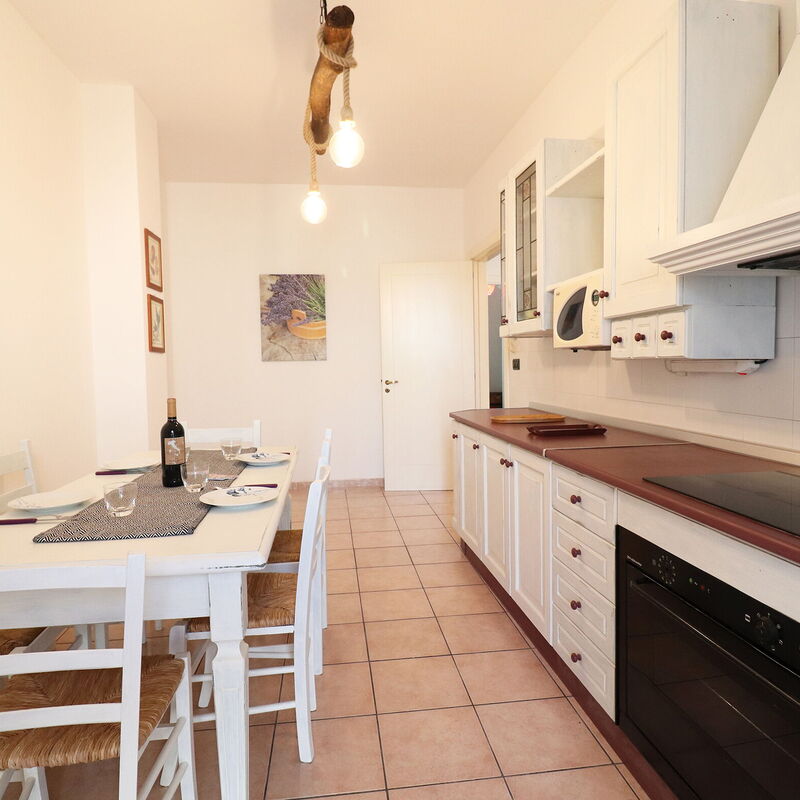 Carlotta: Kitchen