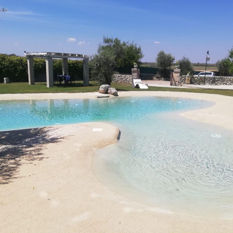 Tenuta degli Ulivi Luxury Relax: Building Exterior, Pool