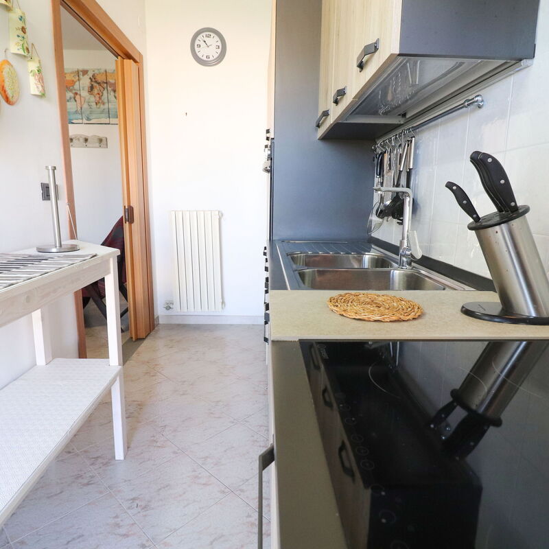 Surya: Kitchen