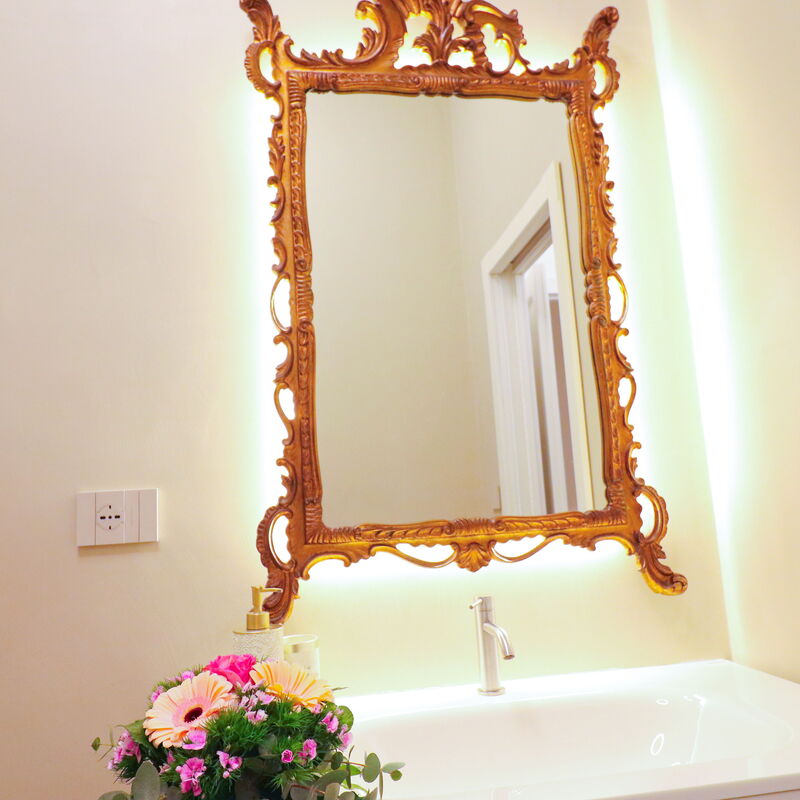 Bacchus: Historic Charming Home