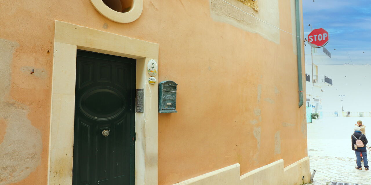 Scilla Centro Storico Otranto: Entrée principale, Extérieurs