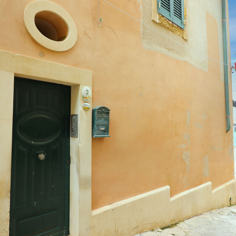 Scilla Centro Storico Otranto: Building Exterior, Main Entrance