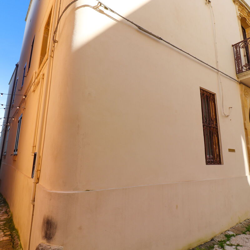 Penelope'S House Centro Storico: Building Exterior, Main Entrance