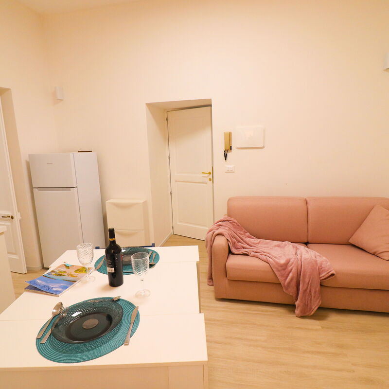 Penelope'S House Centro Storico: Kitchen, Living Room