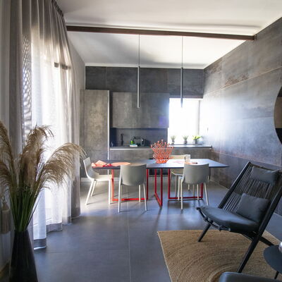 C-Home Historic House: Salon