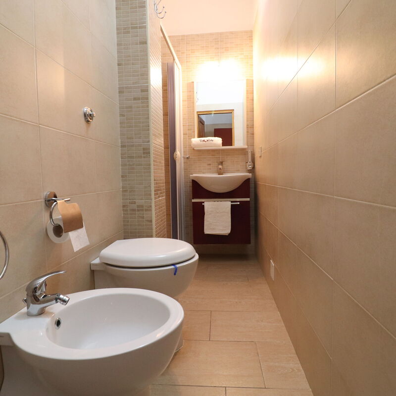Kyma'S House: Bathroom
