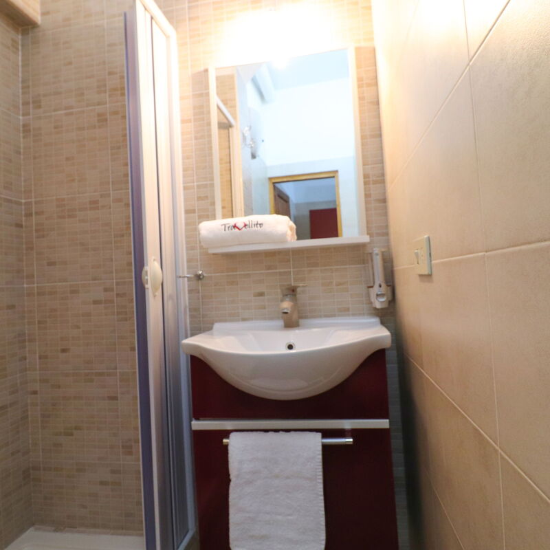 Kyma'S House: Bathroom