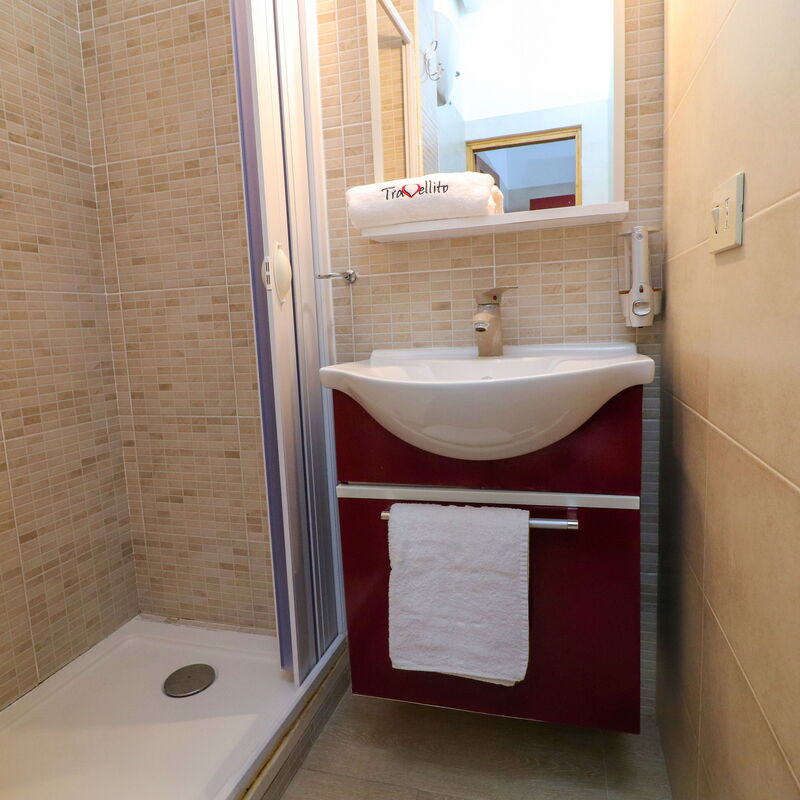 Kyma'S House: Bathroom