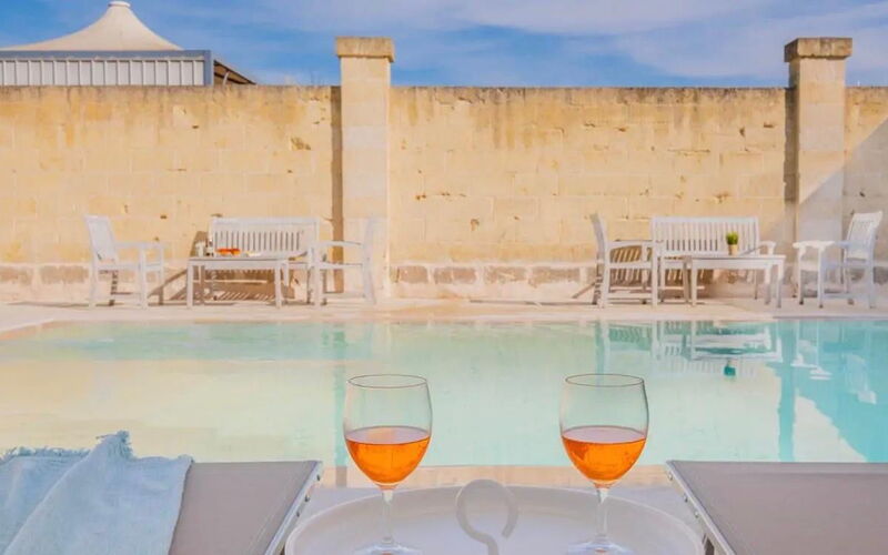 Antica Masseria Torre della Luna: Esterni, Piscina