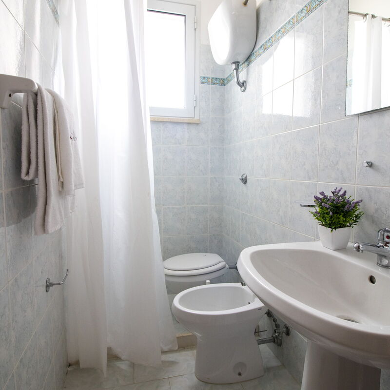 Elegante Villa Vittoria a Torre Dell'Orso: Bathroom