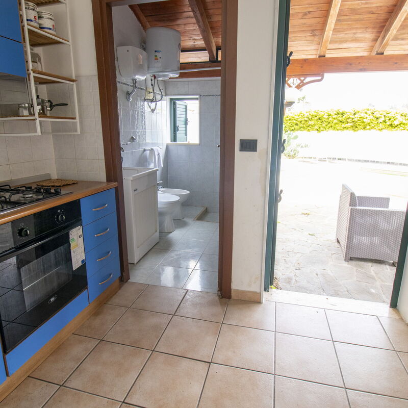 Elegante Villa Vittoria a Torre Dell'Orso: Kitchen