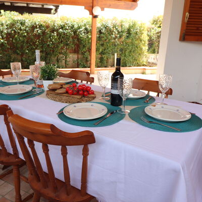 Villa Nina a Torre Dell'Orso: Building Exterior