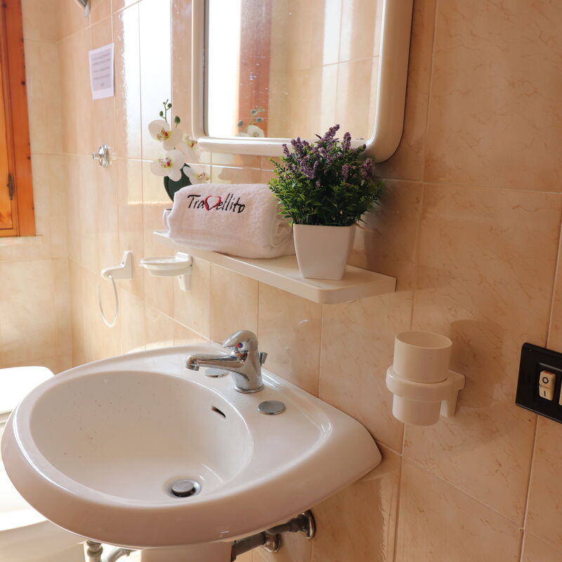 Villa Nina a Torre Dell'Orso: Bathroom