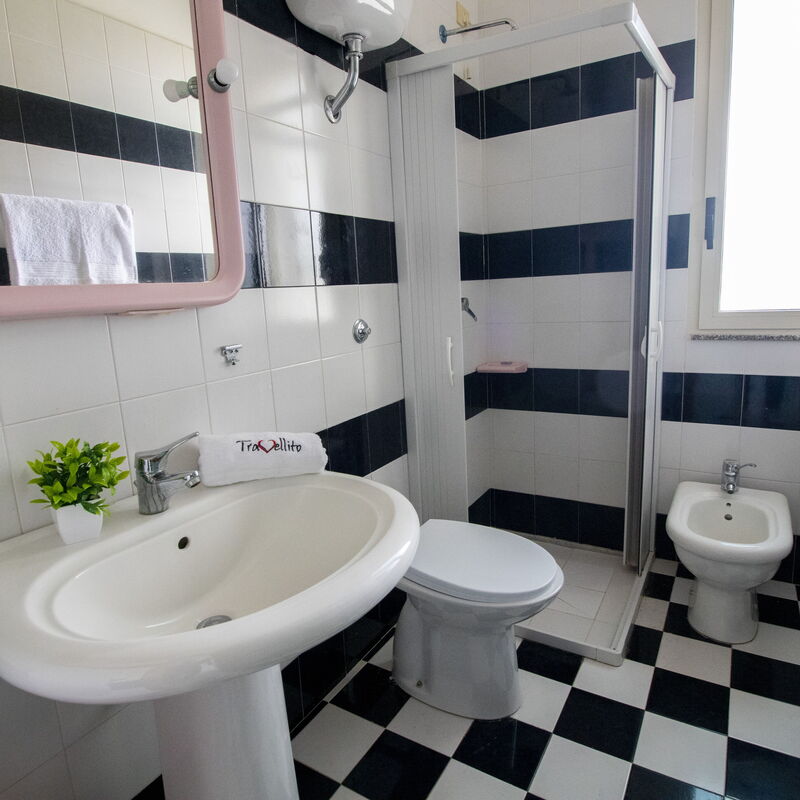 Celeste'S House in Torre Dell'Orso: Bathroom