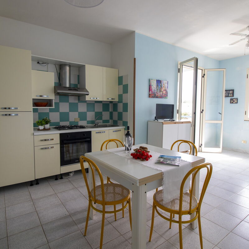 Celeste'S House in Torre Dell'Orso: Kitchen