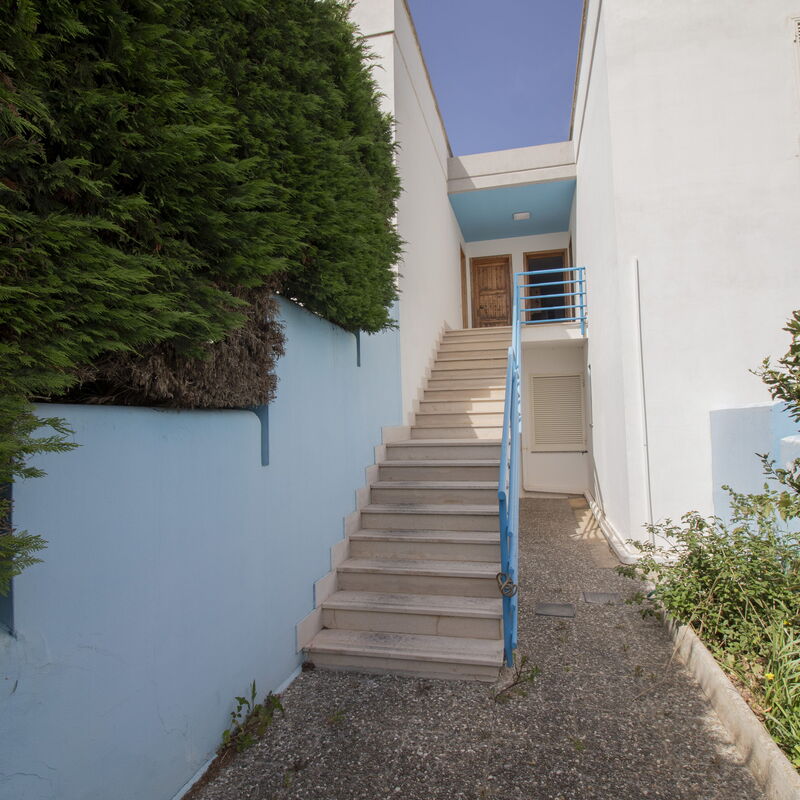 Celeste'S House in Torre Dell'Orso: Building Exterior