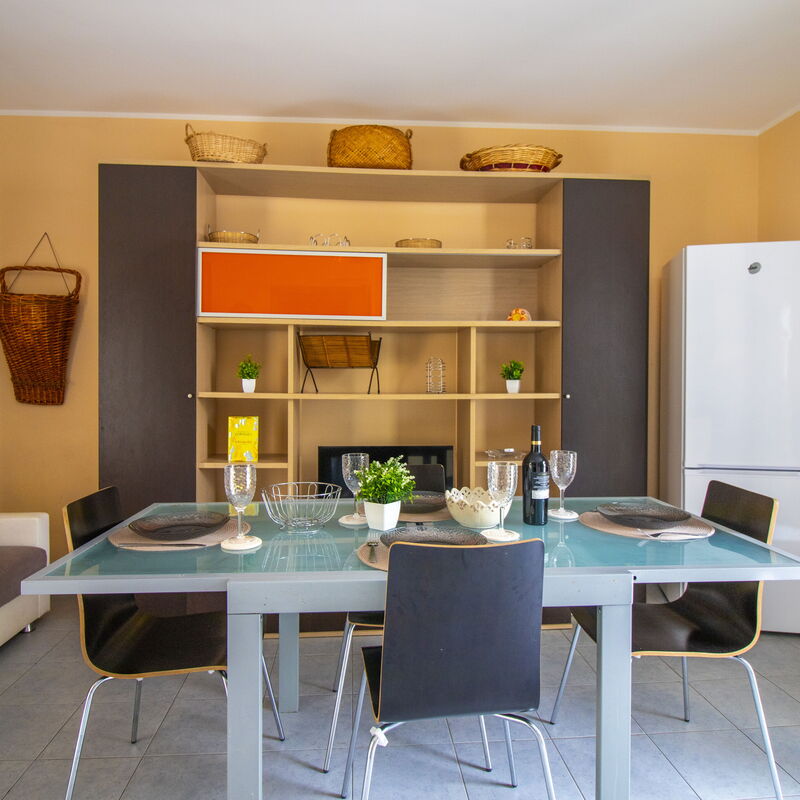 Nicoletta'S House in Otranto: Dining Room, Living Room