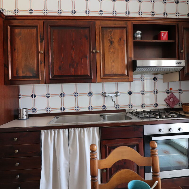 Diana: Kitchen