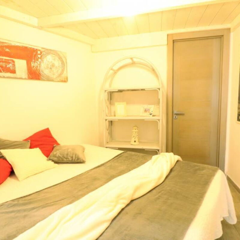 Paola: Bedroom