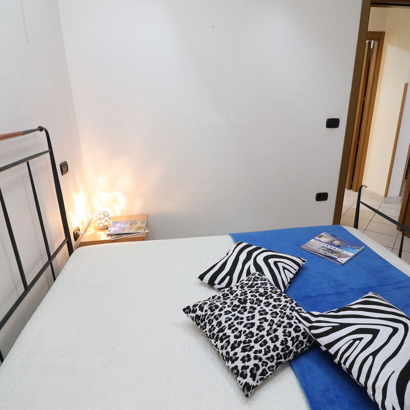 Arianna: Bedroom