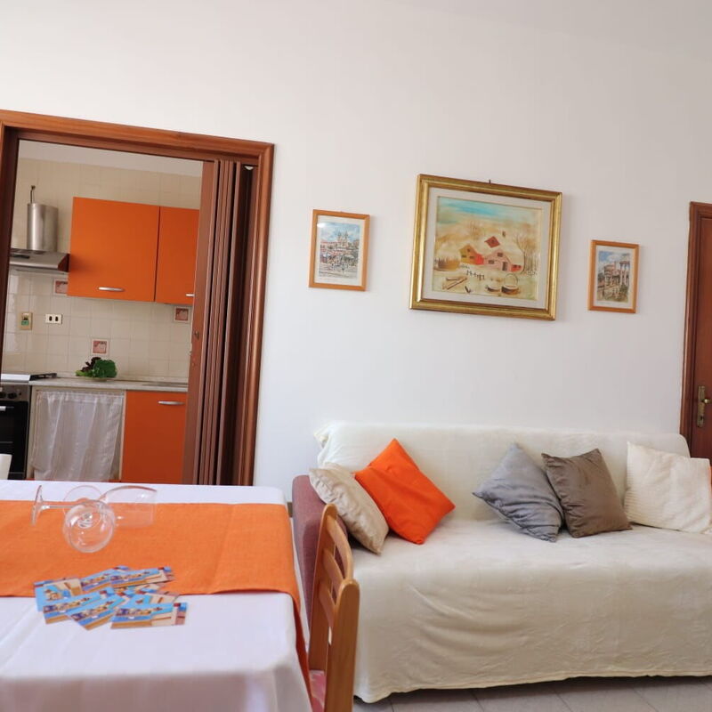 Atena: Dining Room, Living Room