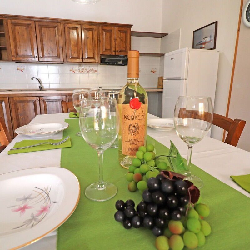 Rita: Dining Room