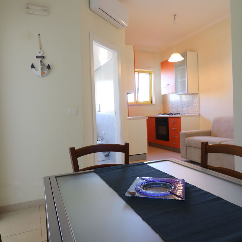 Fedra: Dining Room