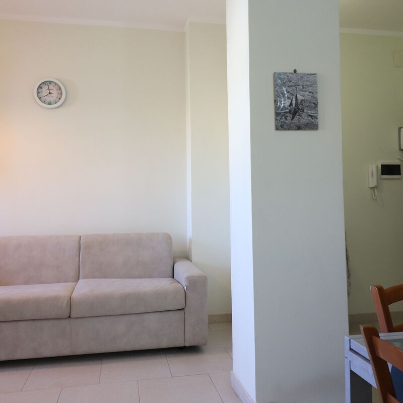 Fedra: Living Room