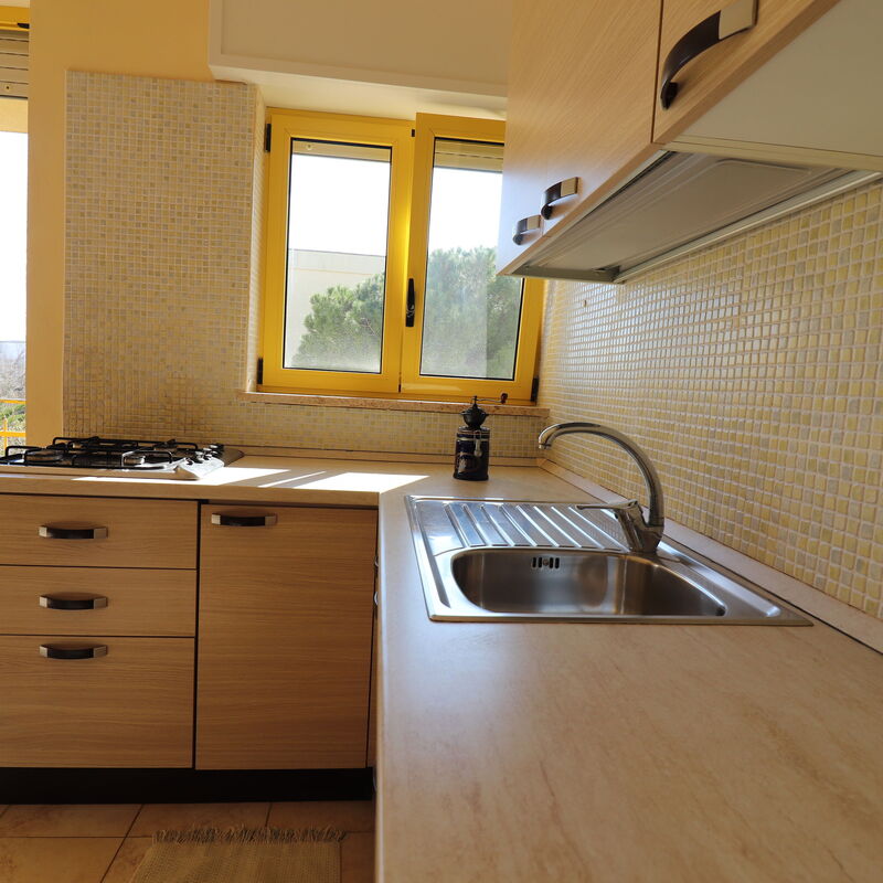 Medea: Kitchen