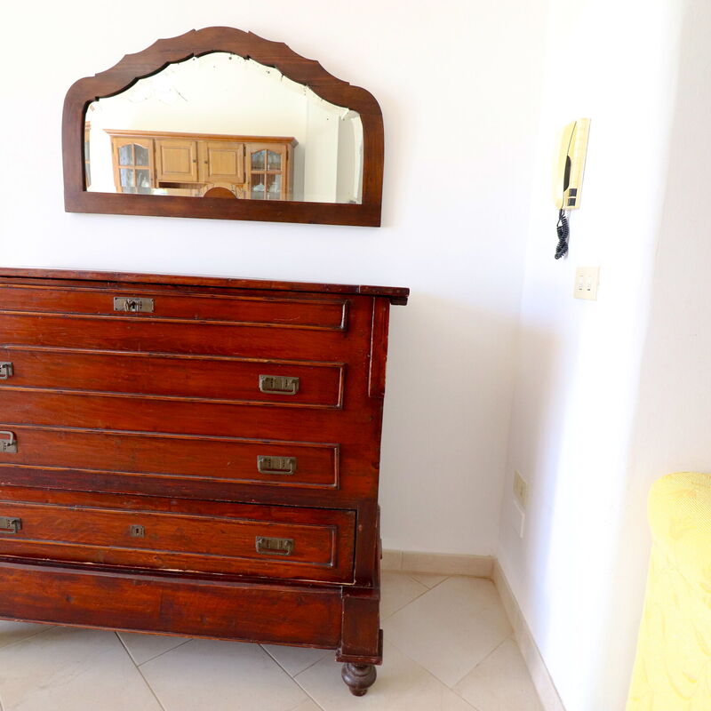 Kefera: Other Room