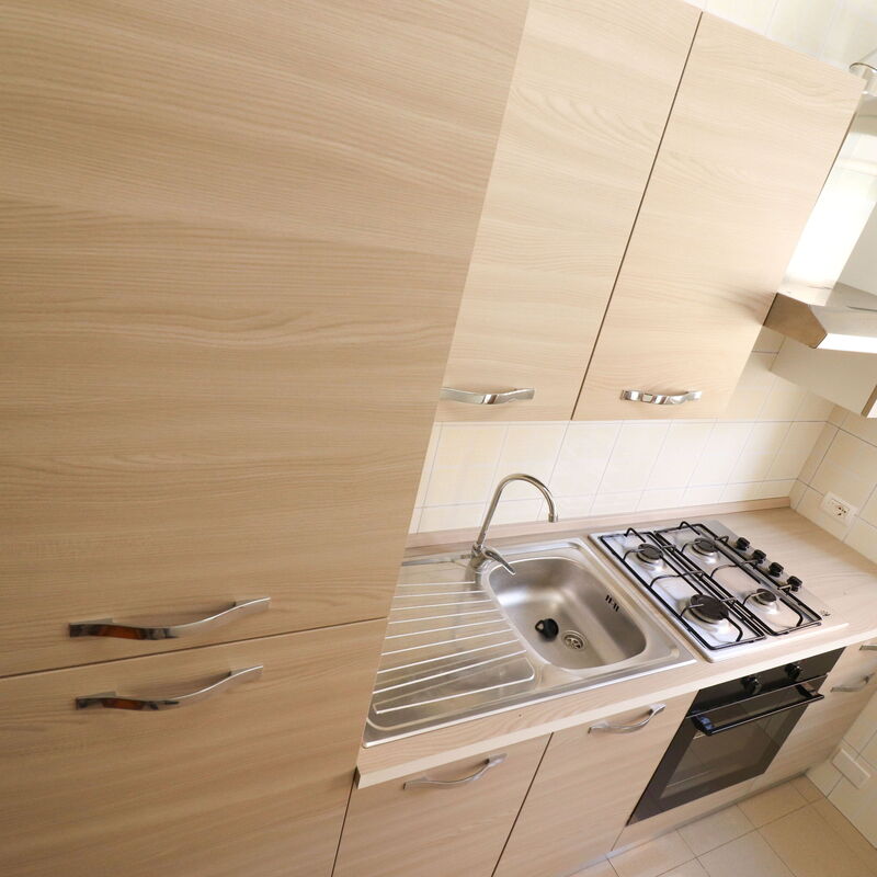 Ambra: Kitchen