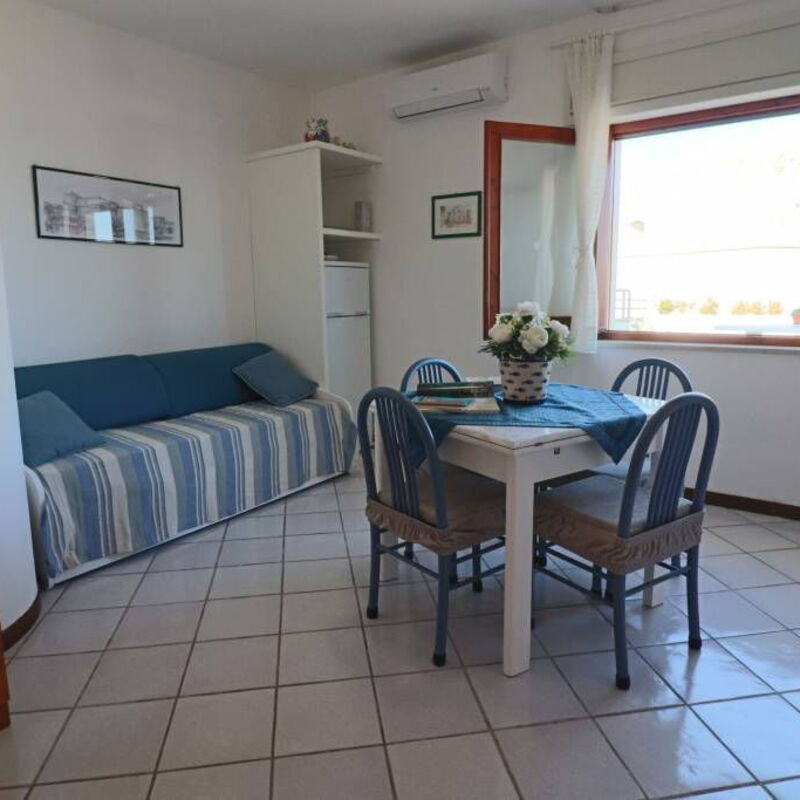 Sophia: Dining Room