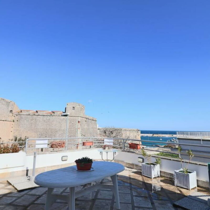 Sophia: Balcony / Terrace / Patio, Building Exterior, Outdoor