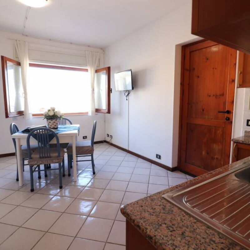 Sophia: Kitchen