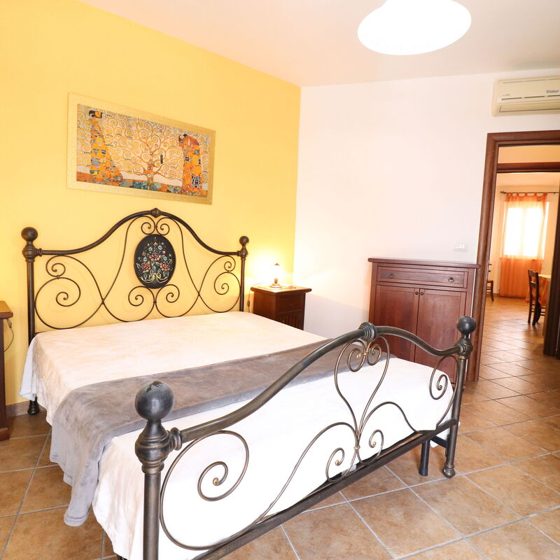 Casa Samira Otranto: Near Beach & Historic Center – Sleeps 4: Bedroom