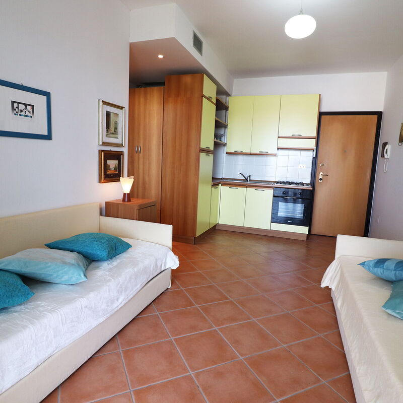 Rossana: Living Room
