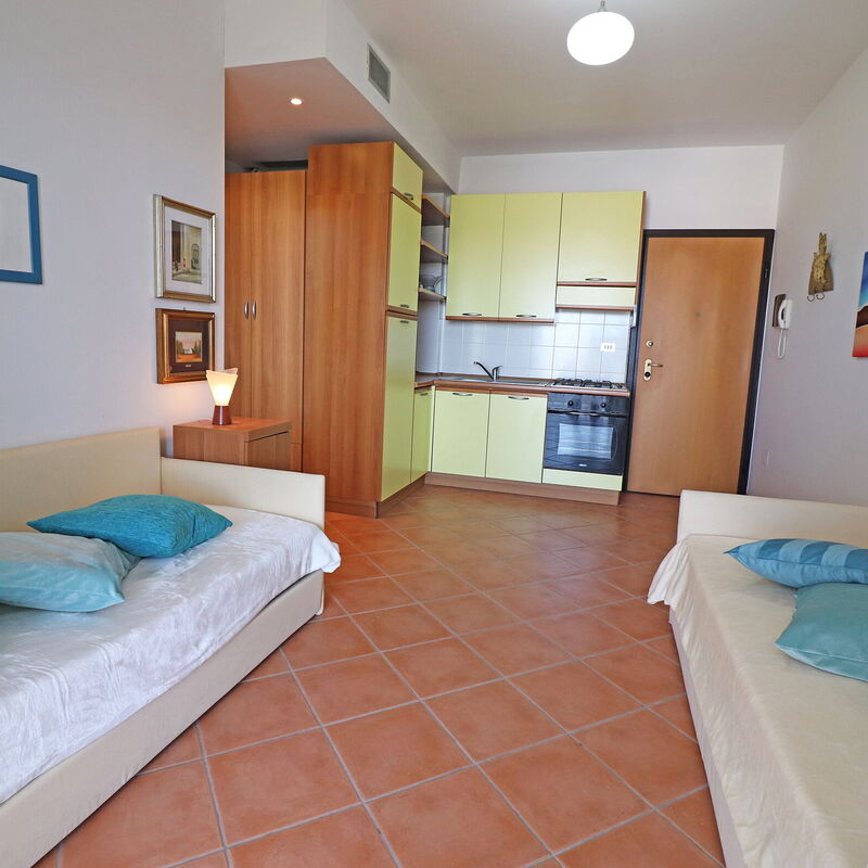 Rossana: Living Room