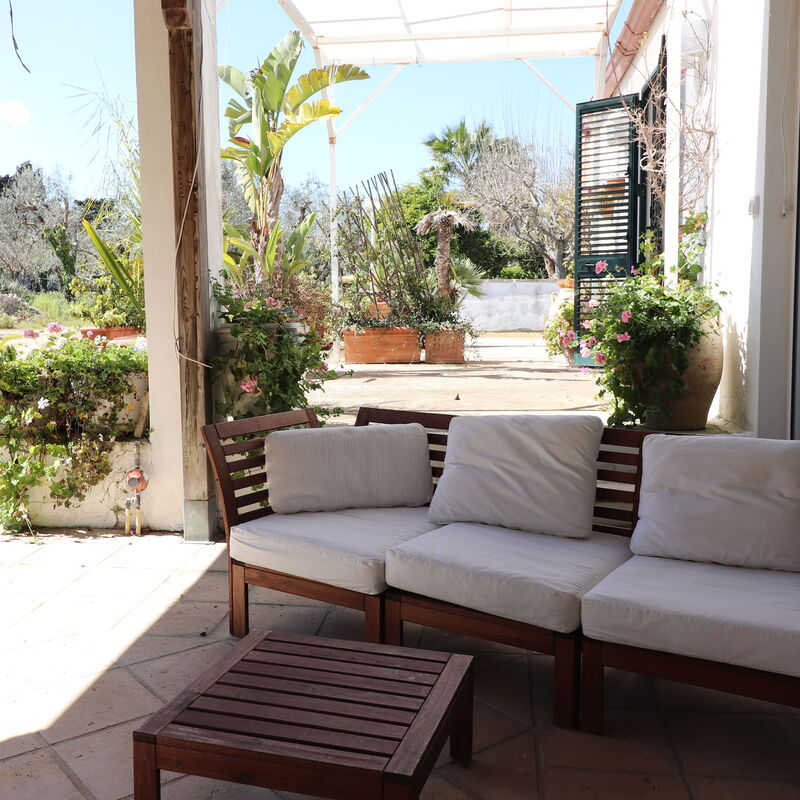 Villa Patrizia Otranto: Deluxe Countryside Retreat with Ac & Wifi – Near Sea: Garden, Living Room, Outdoor