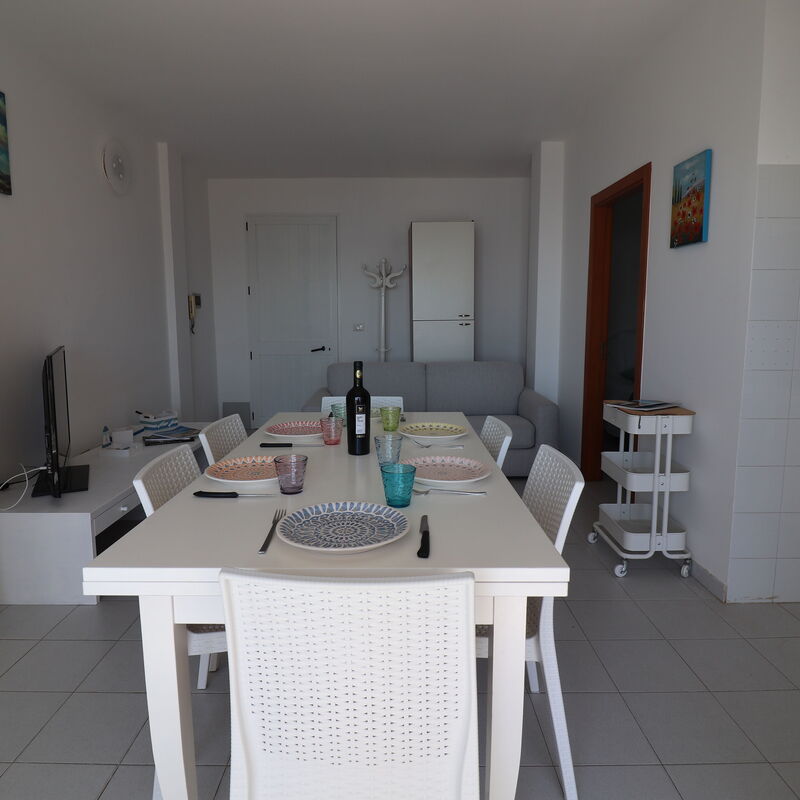 Olimpia: Dining Room