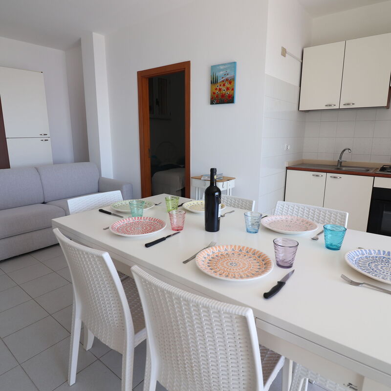 Olimpia: Dining Room