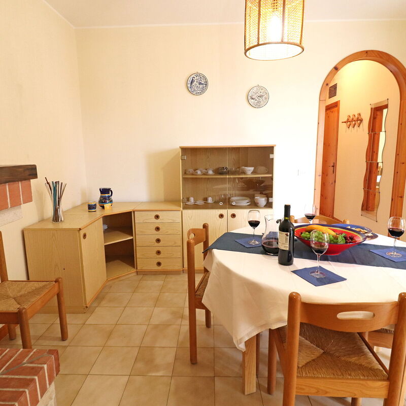 Nicole: Dining Room