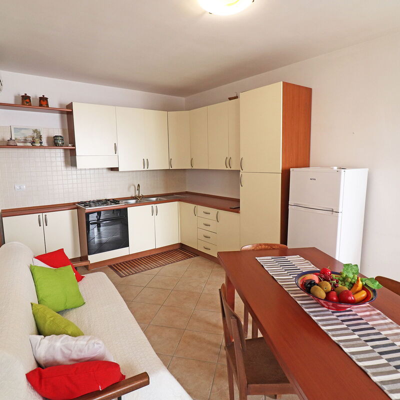 Martina: Dining Room